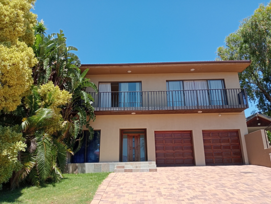 6 Bedroom Property for Sale in Vanes Estate Eastern Cape